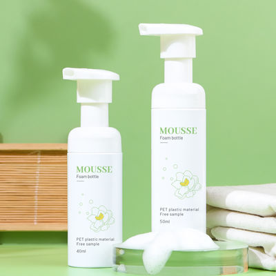 ব্যক্তিগত যত্নের জন্য মসৃণ ডিজাইনে প্রেস পাম্প হেড এবং কাস্টমাইজড ডেকোরেশন সহ জেএক্সপ্যাক পেট ফোম পাম্প বোতল